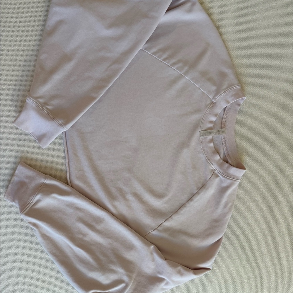 ALO Yoga Women's Crew Neck Sweater - Light Pink